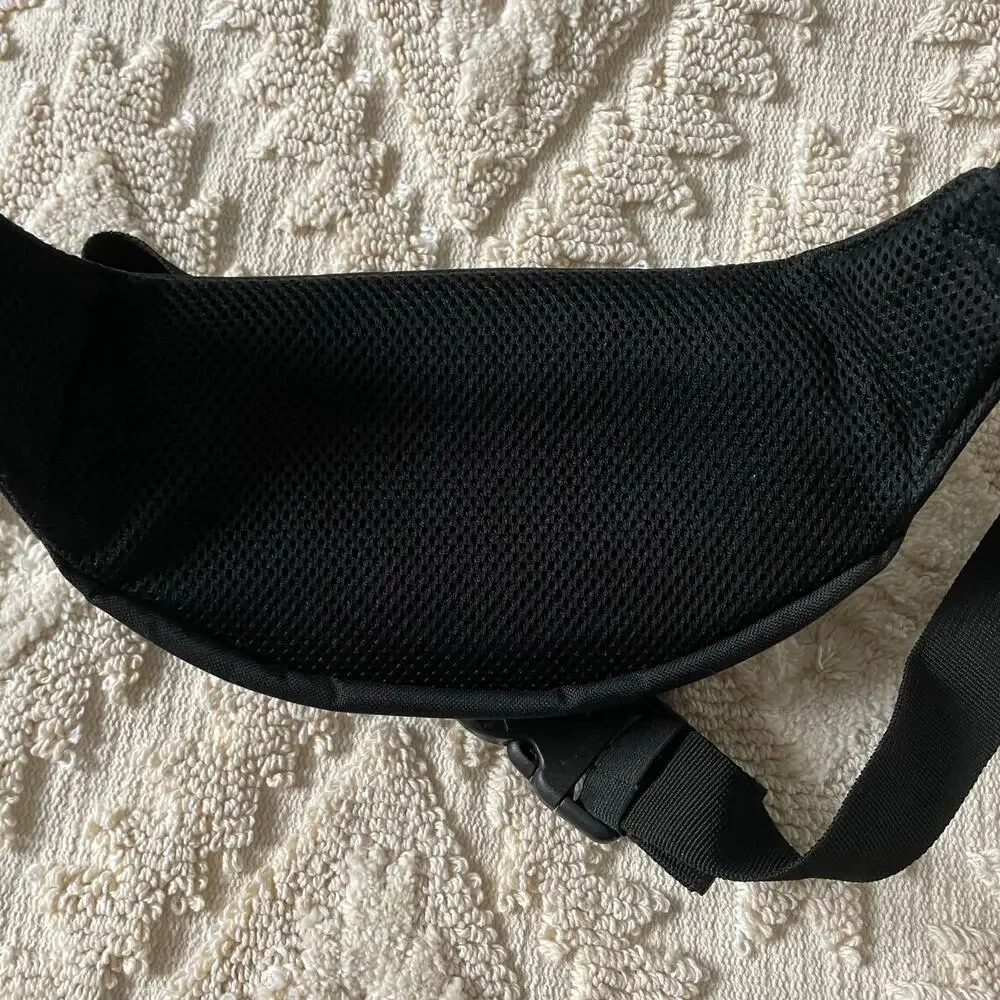 Dakine Classic Hip Waist Pack Black Hiking Travel
